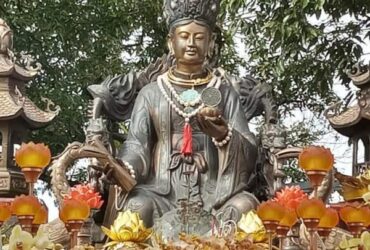 Mẫu Cửu Trùng Thiên là ai?