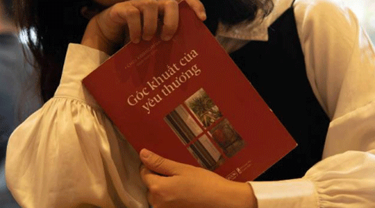 góc khuất của yêu thương